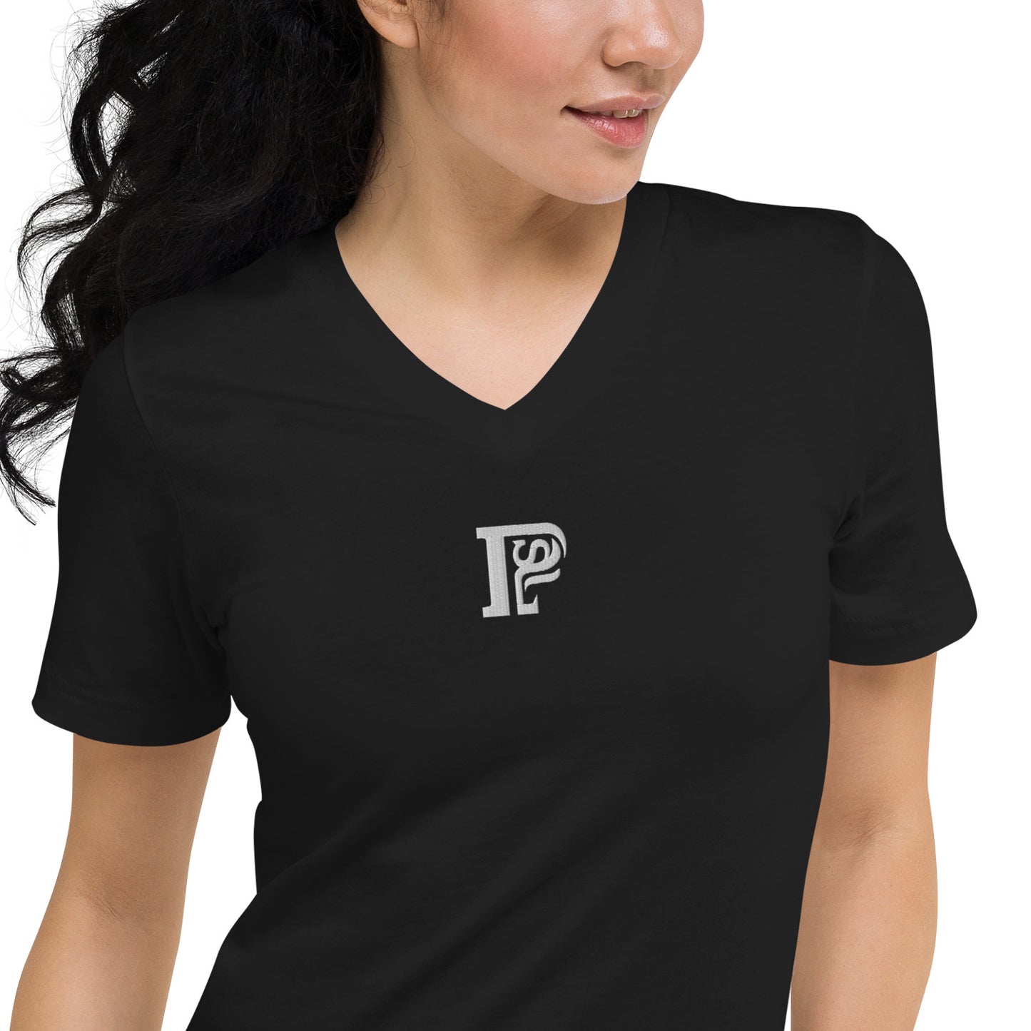 Porque Sí Embroidered Logo V-Neck T-Shirt